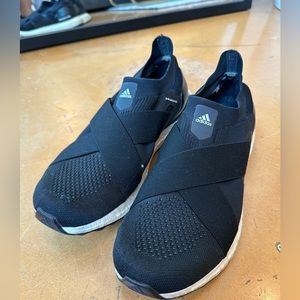 Adidas Womens ultraboost DNA running shoe block size 9